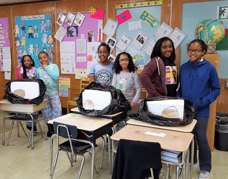 Roots & Shoots Project of the Month (POTM): Feral cats find hope when they stray onto the beaten path